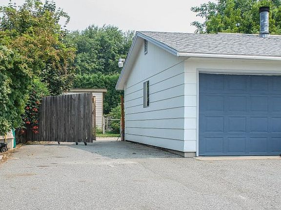 4th image of 35 S Georgia Ave