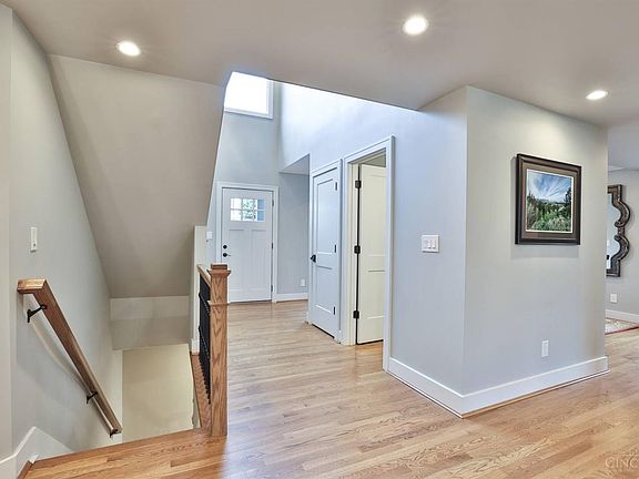 4th image of 1204 Hidden Wood Pl