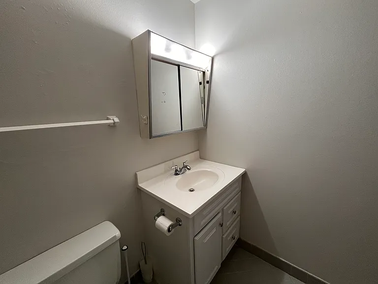 3811 S 35th St #224 — Photo 10