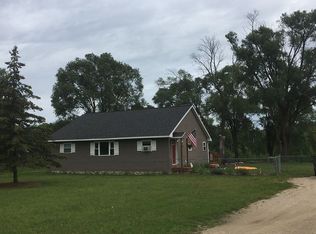 8448 Valley Rd NW, Rapid City, MI 49676