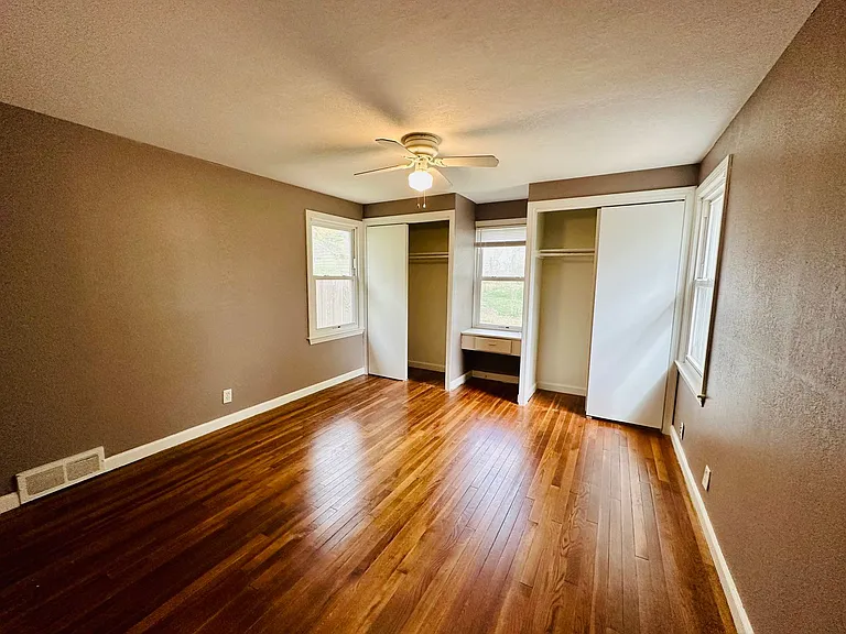 7047 Linden St — Photo 13