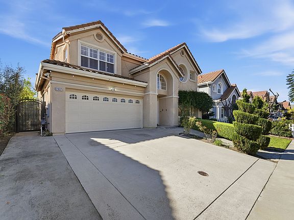 2nd image of 2037 Wendover Ln