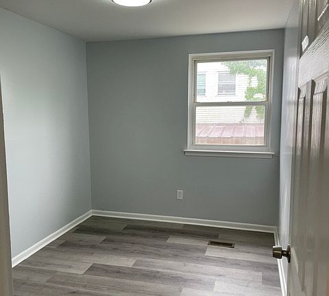 4th image of 10035 Ferndale St Floor 1
