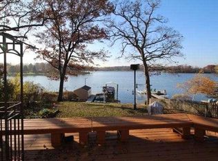 5836 N River Bay Rd, Waterford, WI 53185