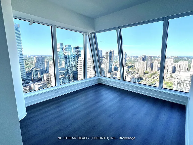 8 Wellesley St W #5507 — Photo 10