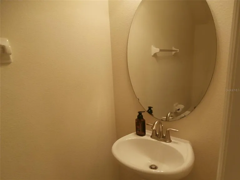 13172 Woodford St — Photo 15
