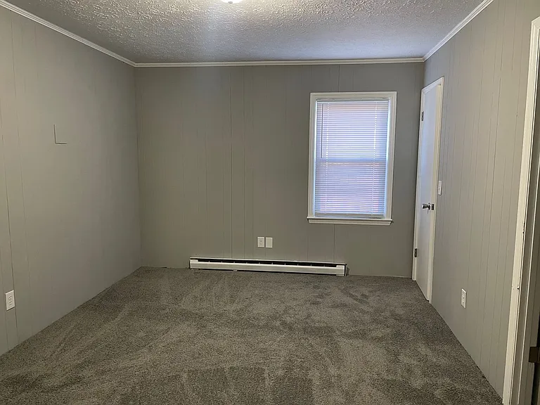 372 W Ward St — Photo 8