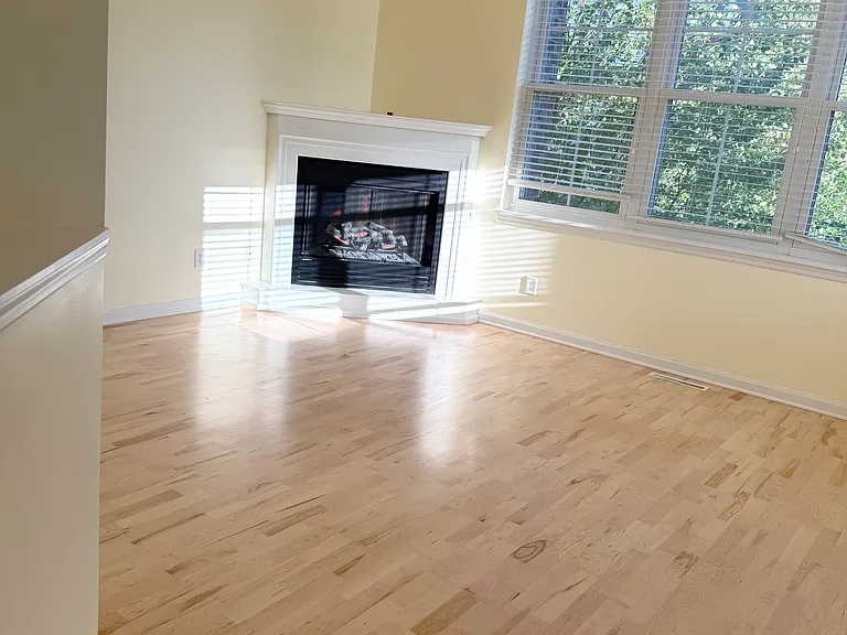 8108 Norwood Ln N — Photo 5