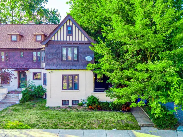 8129 E Lafayette St, Detroit, MI 48214
