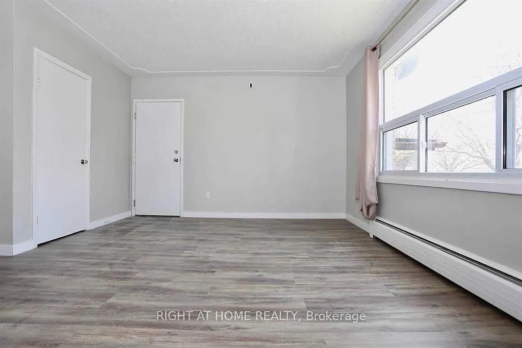 3 bed, $2,250 — Photo 4