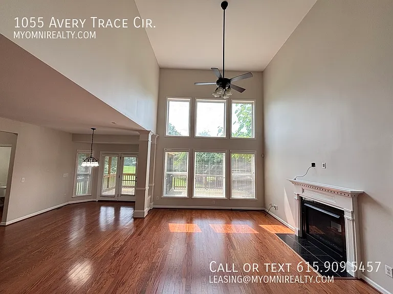 1055 Avery Trace Cir — Photo 2