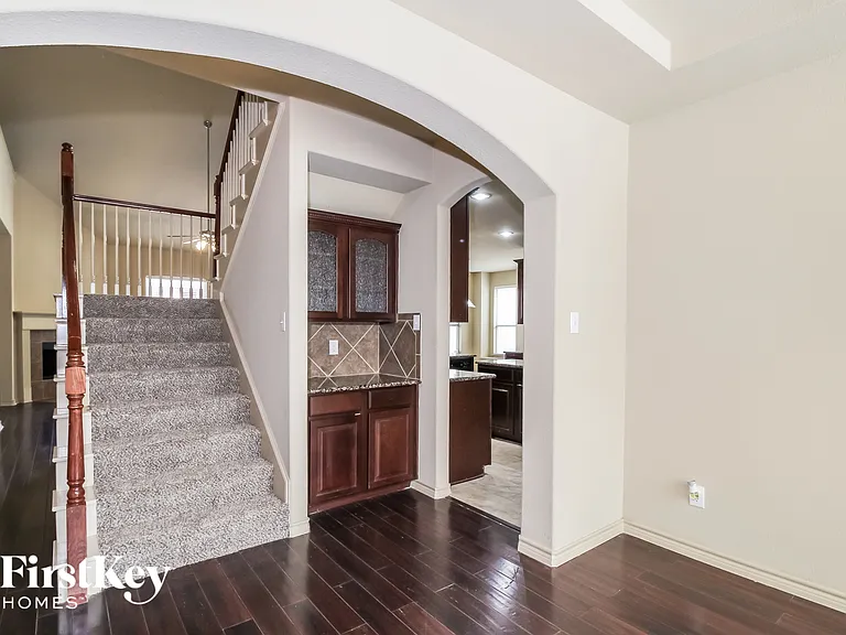 12832 Travers Trl — Photo 4