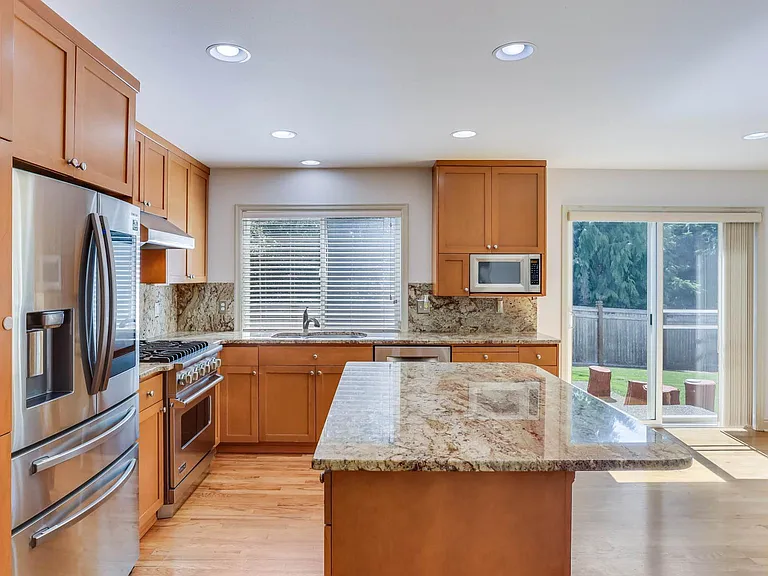 22503 NE 98th Pl — Photo 17