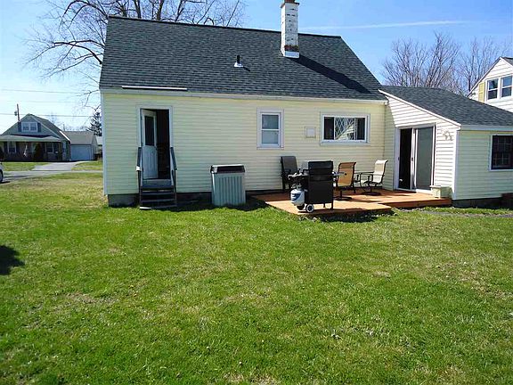 3rd image of 23 Rose Ct