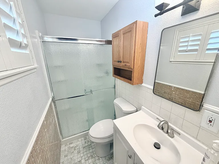 6019 Clark St #13 — Photo 11