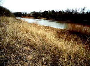 411 E Riverview St, Peck, KS 67120