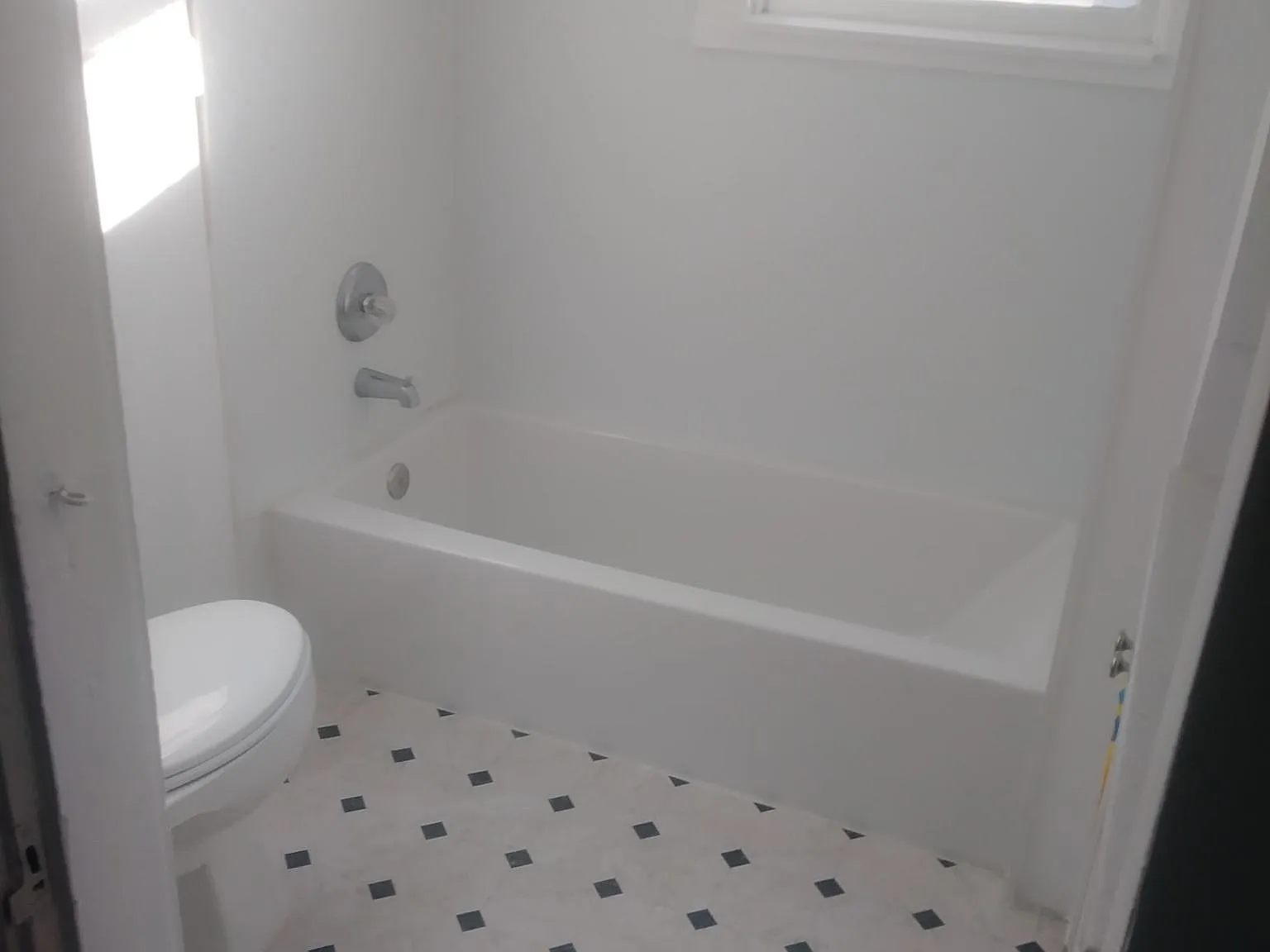 2 bed, 1300 sqft, $1,000 — Photo 2