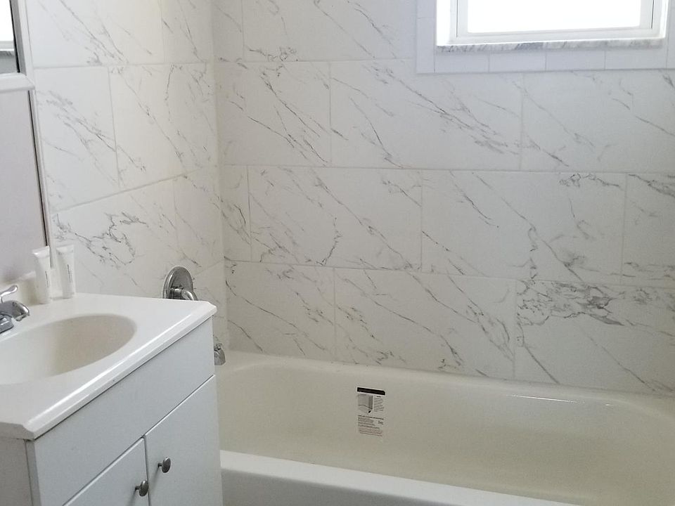 2nd image of 385 Stuyvesant Ave #1