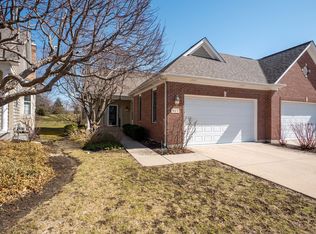 917 Ginger Ln, Geneva, IL 60134