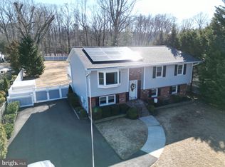 1613 Colony Rd, Pasadena, MD 21122