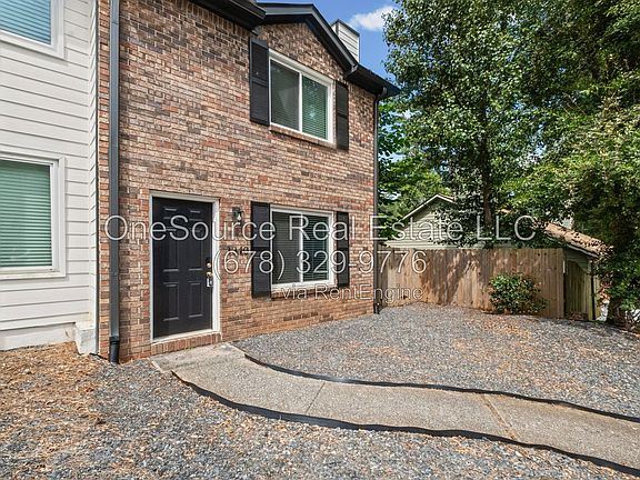 5th image of 1340 N Hampton Rd #1
