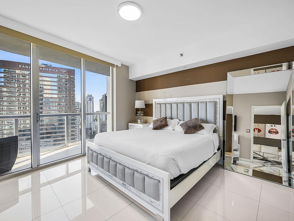 1st image of 485 Brickell Ave APT 3709