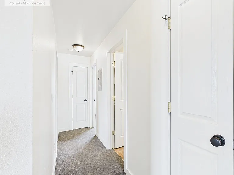 215 S 18th Ave #1 — Photo 7