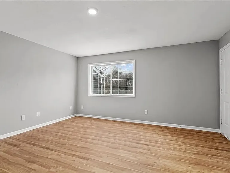 1505 W 26th St #B8 — Photo 10