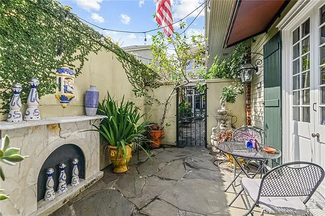 1404 Prytania St #E1 — Photo 40