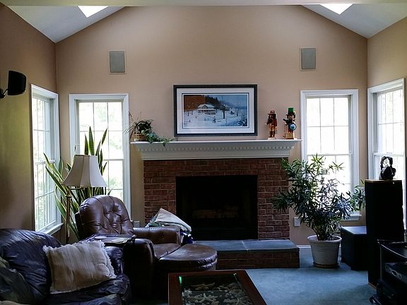 5th image of 8 Ashwood Ct