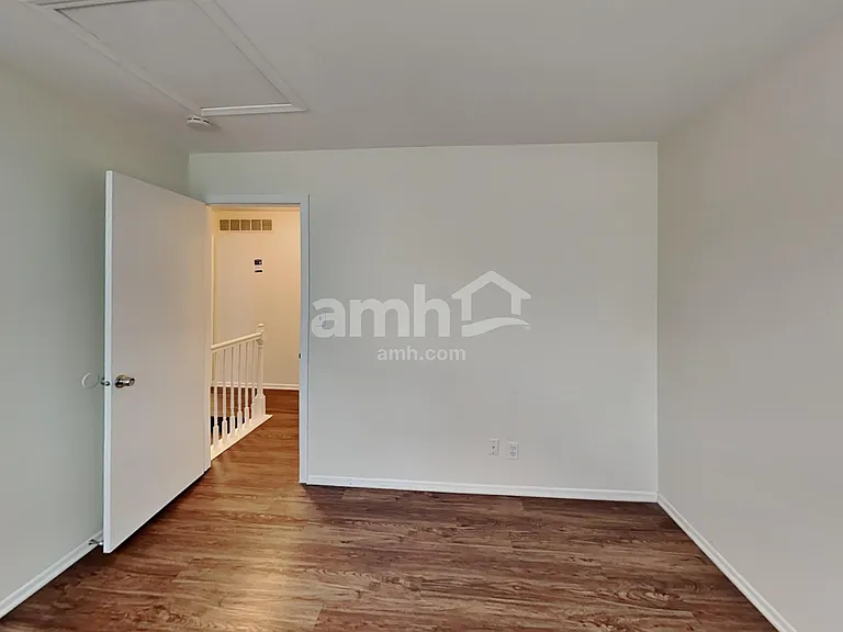 21744 W Knollwood Dr — Photo 23
