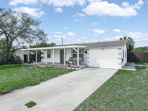 218 Piney Ave Photo 1