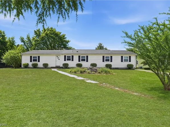 5173 Palmyra Rd, Warren, OH 44481