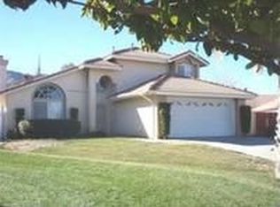 19445 Palomar Ct, Lake Elsinore, CA 92530