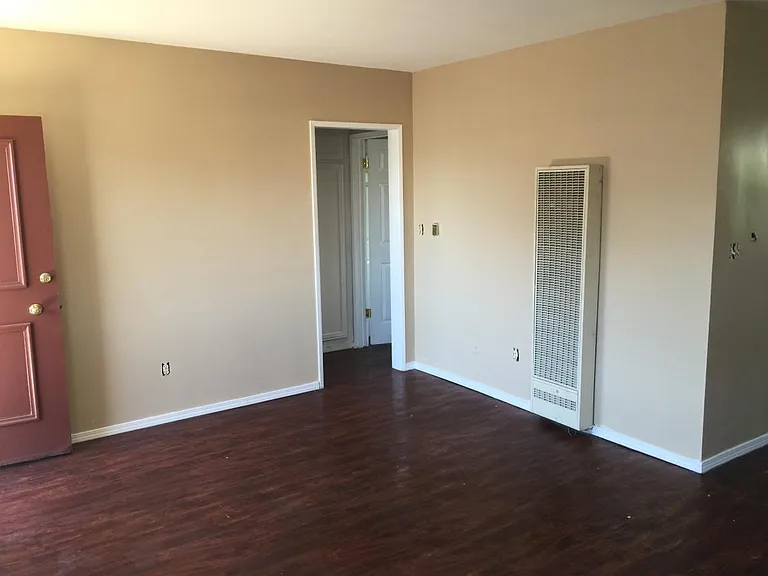 1941 Wilcox Ave #10 — Photo 10