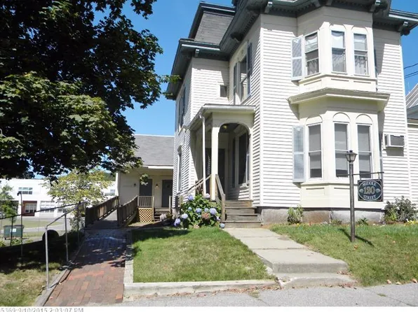 120 Middle St, Farmington, ME 04938