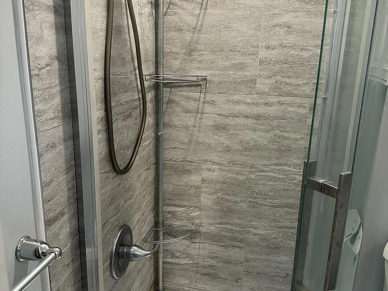 304 Susan Cir — Photo 18