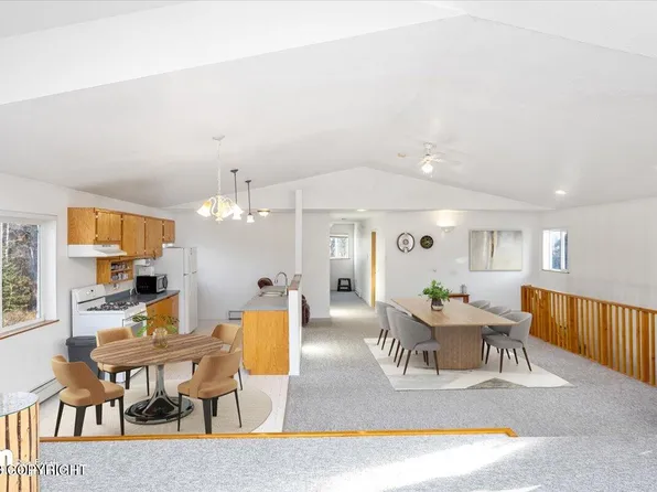 8417 N Chester J Cir, Palmer, AK 99645