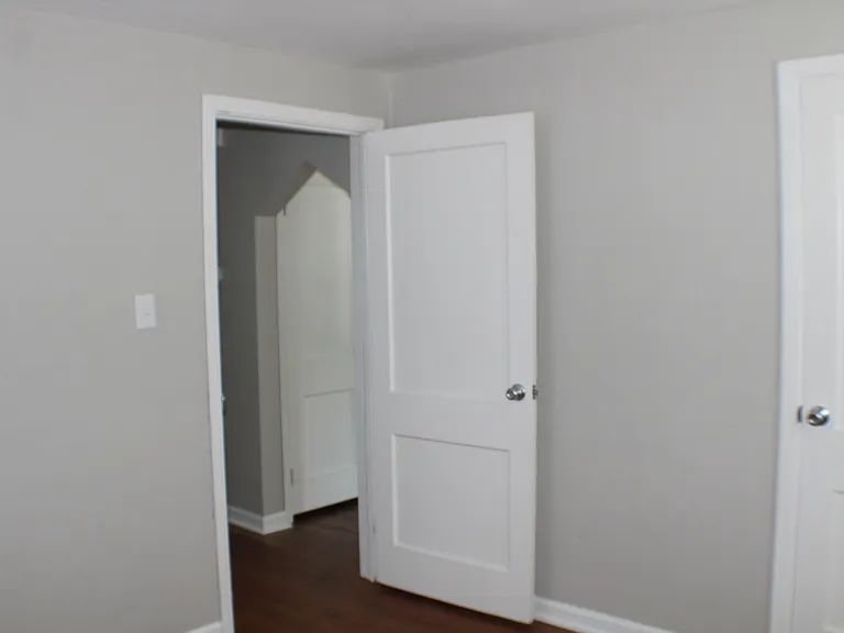 801 Cameron St — Photo 11