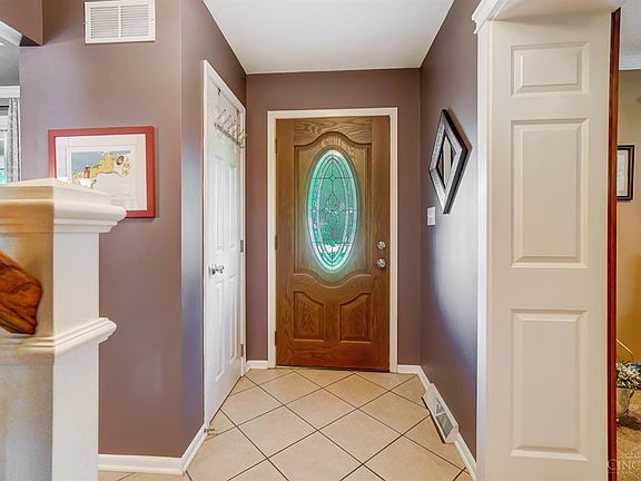 5th image of 7689 Lakota Ct