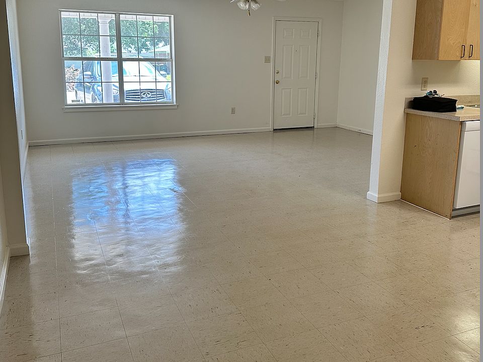1st image of 3108 Hodges St #3108