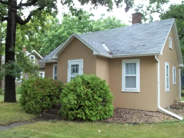 423 12th Ave E, Alexandria, MN 56308