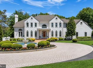 228 Munn Ln, Cherry Hill, NJ 08034