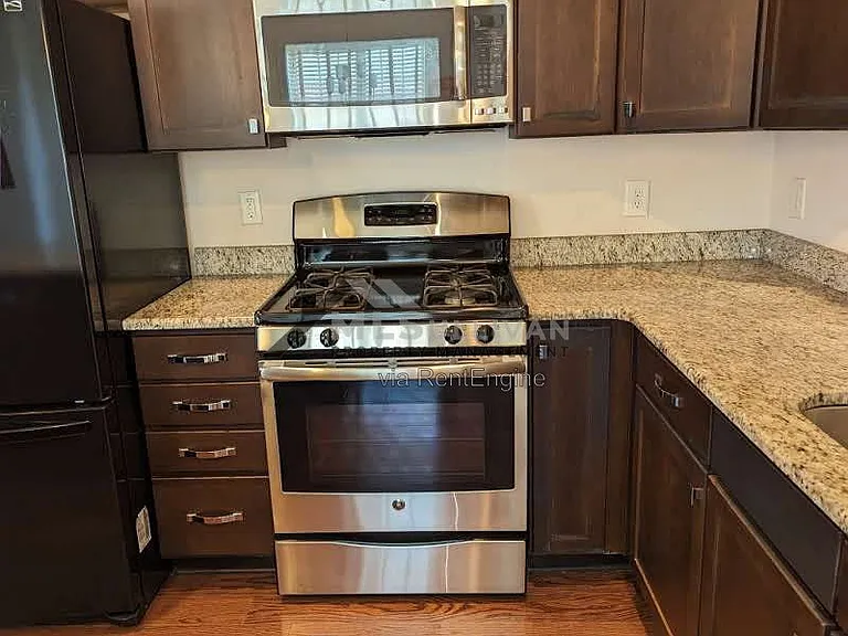 375 Avett Dr — Photo 12