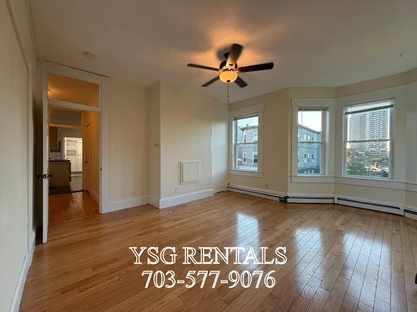 34 Calumet St, Roxbury Crossing, MA