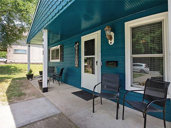 2nd image of 1411 Richmond Ave