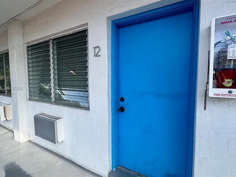 7717 Byron Ave #12 — Photo 10