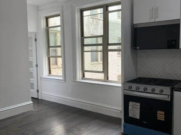 170 West 74th Street image 1 of 13
