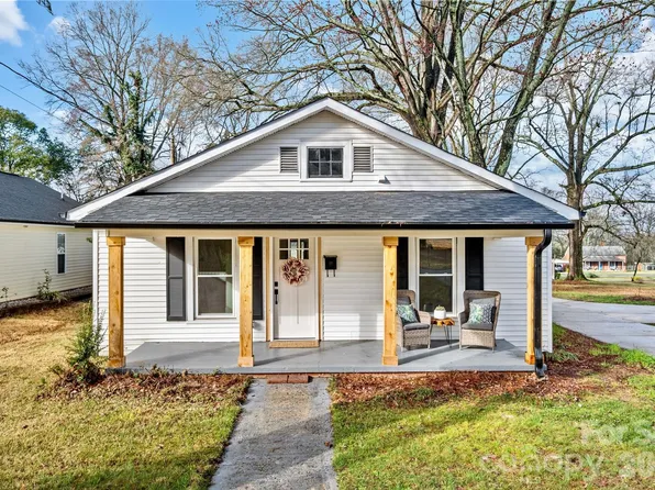 691 Gibson Dr NW, Concord, NC 28025