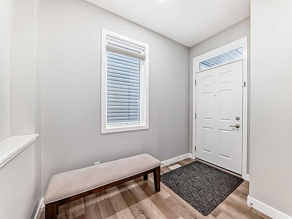 4th image of 77 SE Howse Ter NE